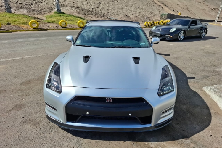 NISSAN SKYLINE 2012